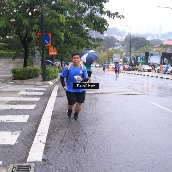 Runner Photo 7933856
