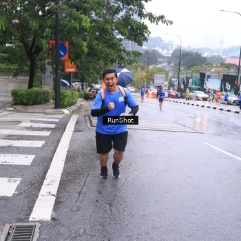 Runner Photo 7933860