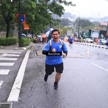Runner Photo 7933866