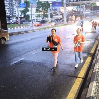 Runner Photo 7933867
