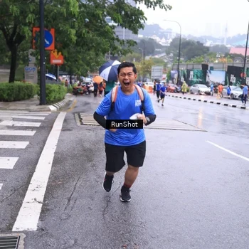 Runner Photo 7933870