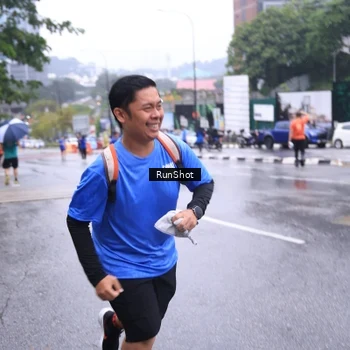 Runner Photo 7933877
