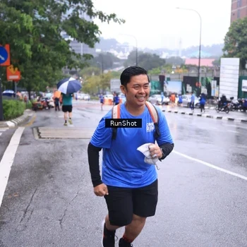Runner Photo 7933880