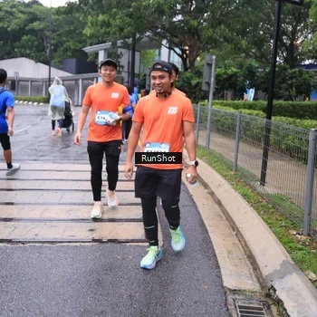 Runner Photo 7933881