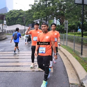 Runner Photo 7933886