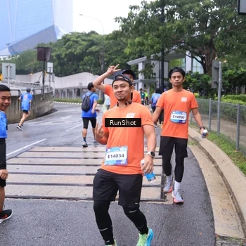 Runner Photo 7933893