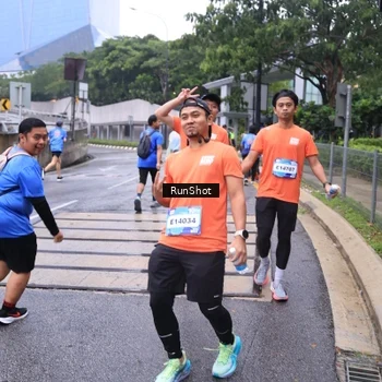 Runner Photo 7933894