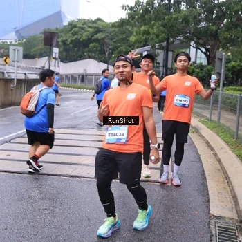 Runner Photo 7933897