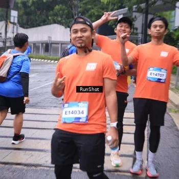 Runner Photo 7933901