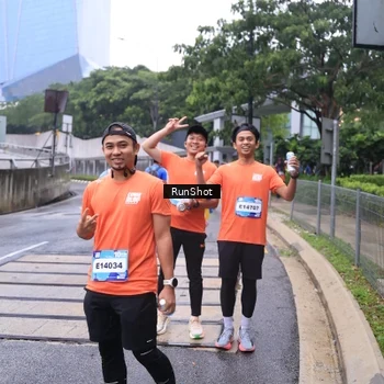 Runner Photo 7933909