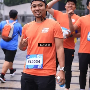 Runner Photo 7933913