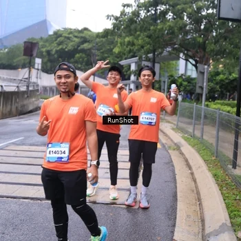 Runner Photo 7933919