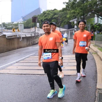 Runner Photo 7933923