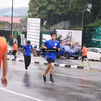 Runner Photo 7933925