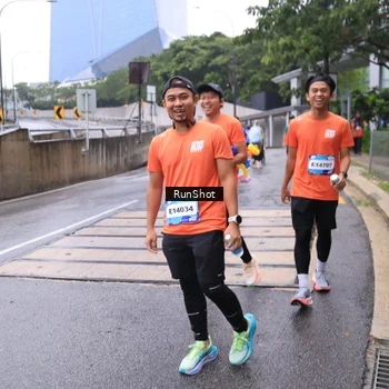 Runner Photo 7933926