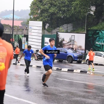 Runner Photo 7933927