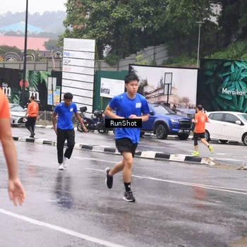 Runner Photo 7933930