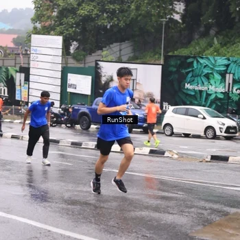 Runner Photo 7933931