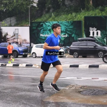 Runner Photo 7933935
