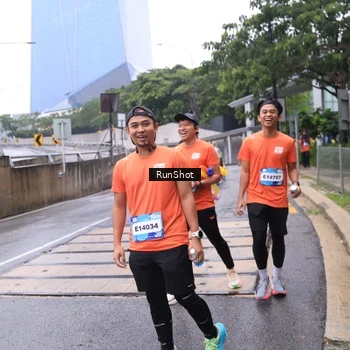 Runner Photo 7933941