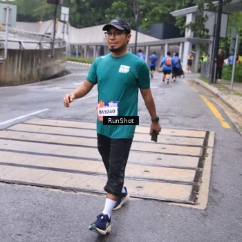 Runner Photo 7933942
