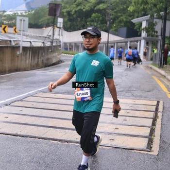 Runner Photo 7933945