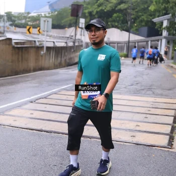 Runner Photo 7933949