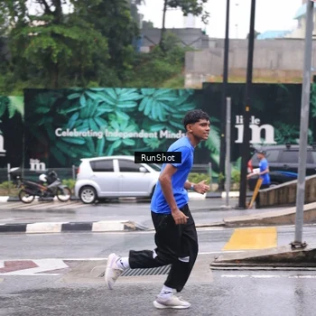 Runner Photo 7933968