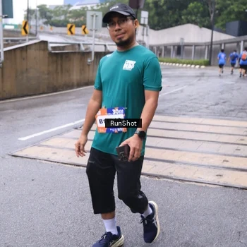 Runner Photo 7933971