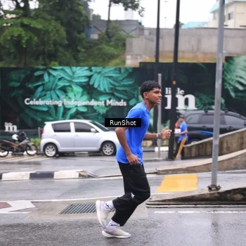 Runner Photo 7933976