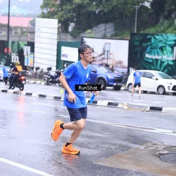 Runner Photo 7934025