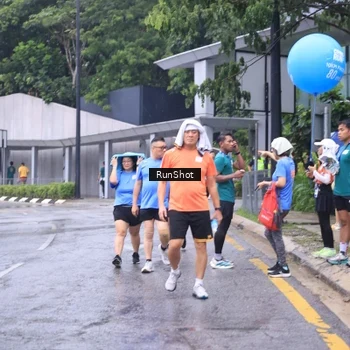 Runner Photo 7934052