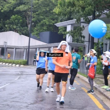 Runner Photo 7934060