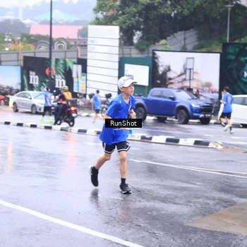 Runner Photo 7934066