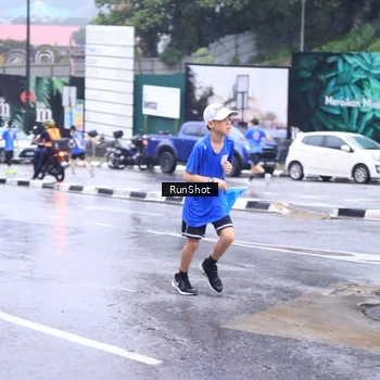 Runner Photo 7934069