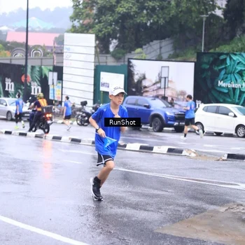 Runner Photo 7934074