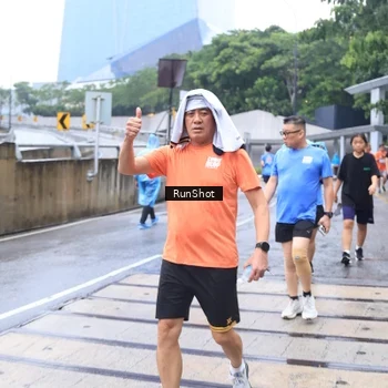 Runner Photo 7934094