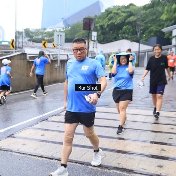Runner Photo 7934114