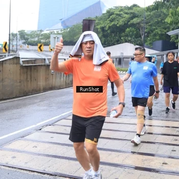 Runner Photo 7934116