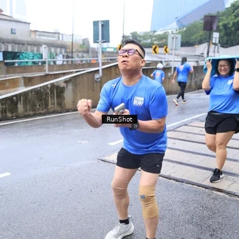 Runner Photo 7934130