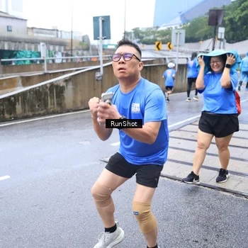 Runner Photo 7934131