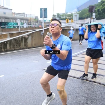Runner Photo 7934145