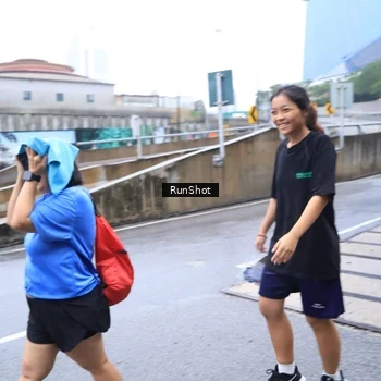 Runner Photo 7934153