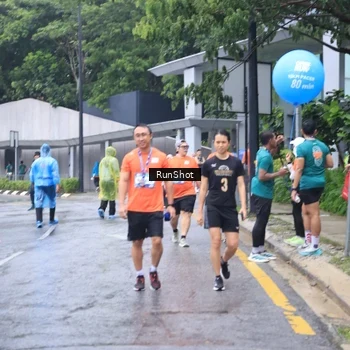 Runner Photo 7934159