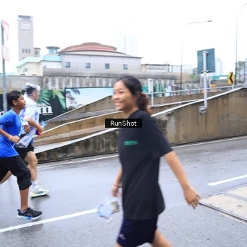 Runner Photo 7934160