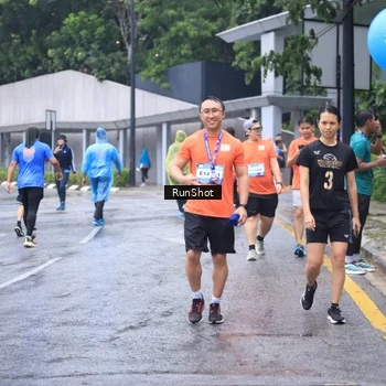 Runner Photo 7934161