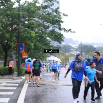Runner Photo 7934245