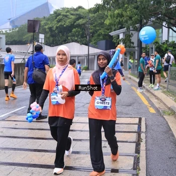 Runner Photo 7934247