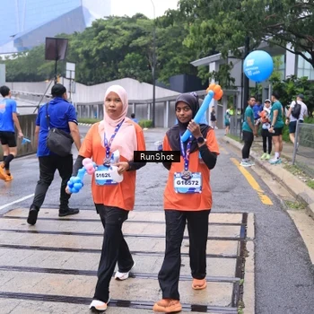 Runner Photo 7934248