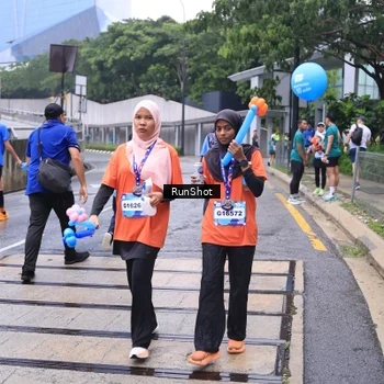 Runner Photo 7934249